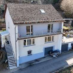 +++Pfälzer Wald: Ein bis-Zweifamilienhaus mit unverbaubarem Panoramablick, Balkon, Freisitz, Terrasse, 2 Garagen+++