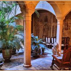 "Palmas Altstadtjuwel: Historische Luxusresidenz mit einzigartigem Potenzial"